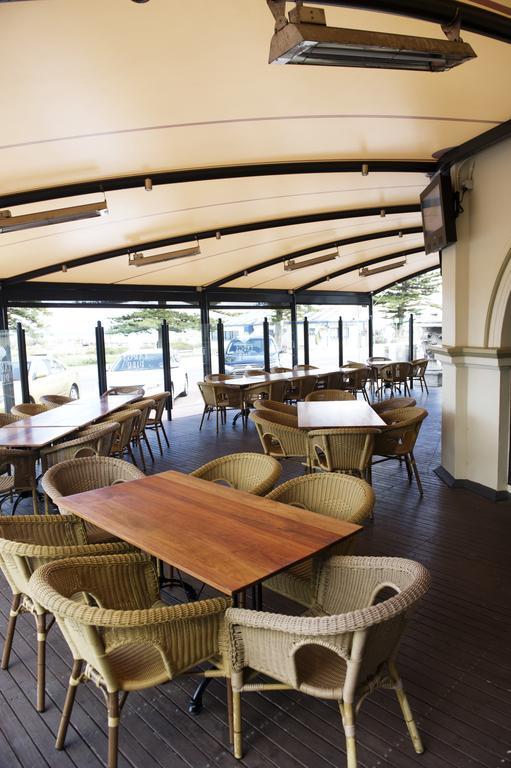 Largs Pier Hotel أدليد الغرفة الصورة